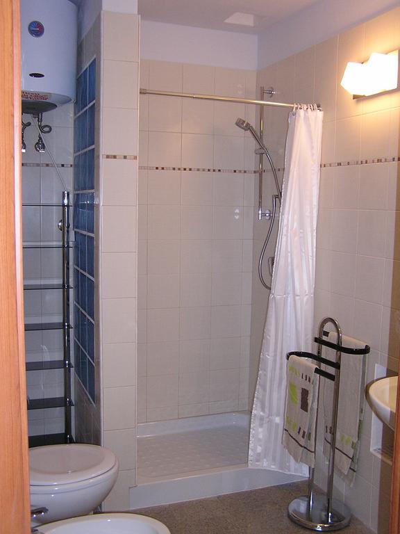 Art Transparent B&B Гроталие Екстериор снимка